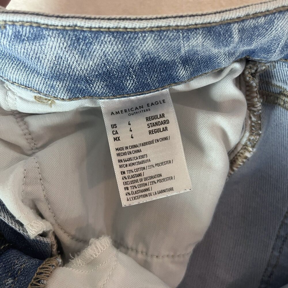 American Eagle Dream Jean Women’s 4 Regular Light Wash Distressed Skinny Y2K - Picture 10 of 11